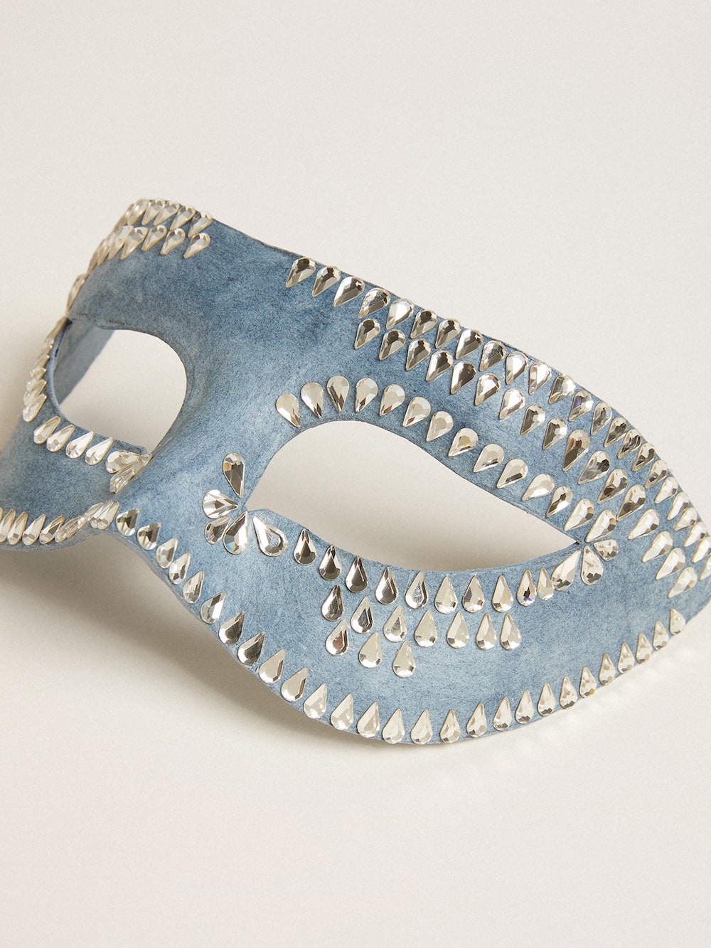 Golden Goose - Maske aus Papier mit Swarovski-Kristallen — HAUS of Dreamers Exclusive in 