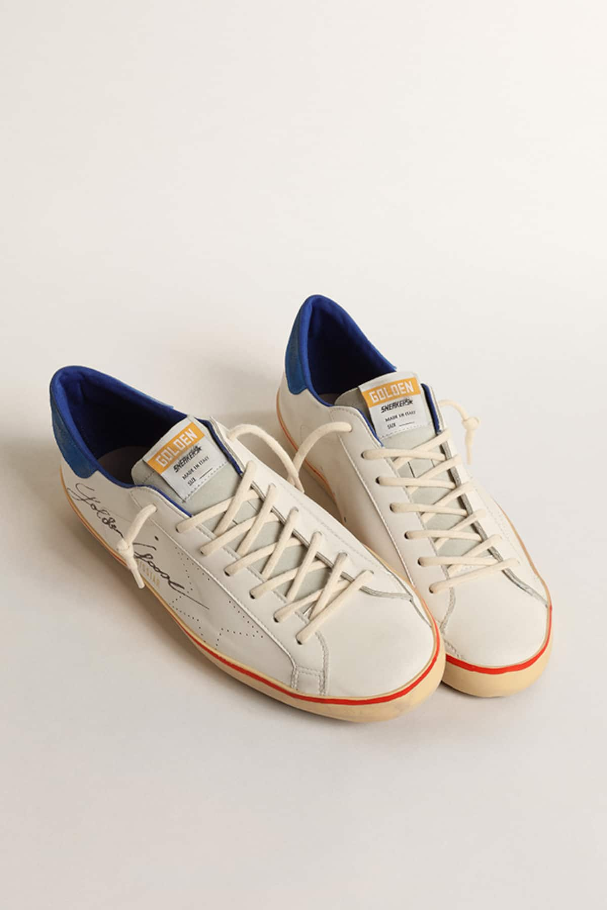 Golden Goose - Super-Star de hombre con estrella perforada y refuerzo del talón de ante azul in 