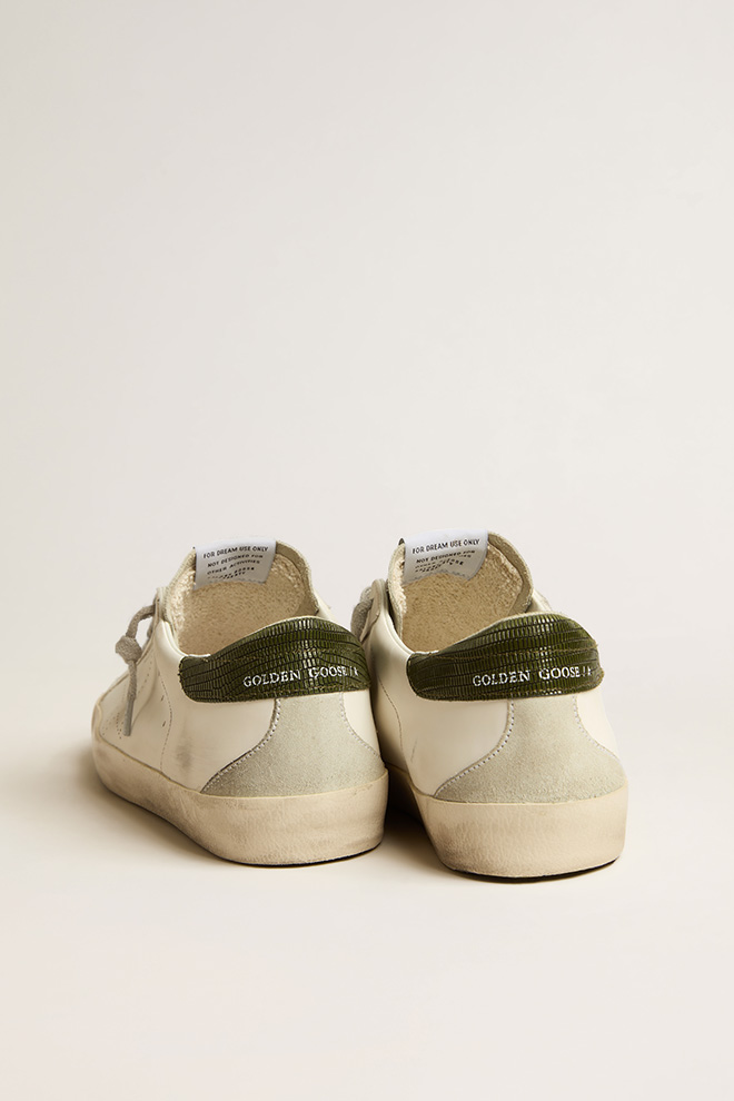 Golden Goose - Super-Star バイオベース メンズ パーフォレーションスター&ヒールタブ(グリーン) in
