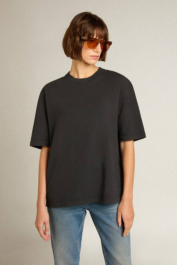 Golden Goose - T-shirt in washed black with reverse logo on the back - Jersey Capsule in 